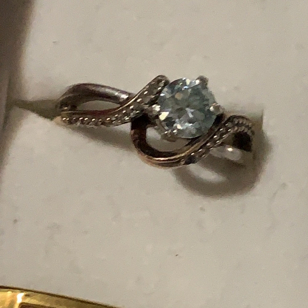 Real diamond: :10k: 925Moissanite sz 5
